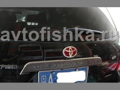 Toyota Camry V40 (06-11) оригинальные красные эмблемы на капот и заднюю крышку багажника, комплект 2 шт.